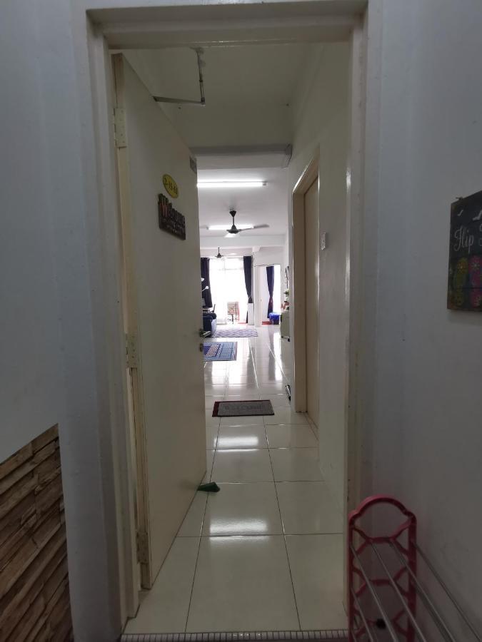 Unie Homestay Wakaf Che Yeh Exterior photo