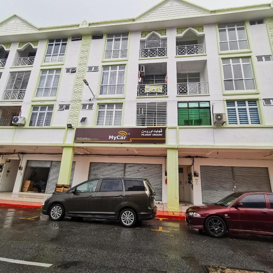 Unie Homestay Wakaf Che Yeh Exterior photo